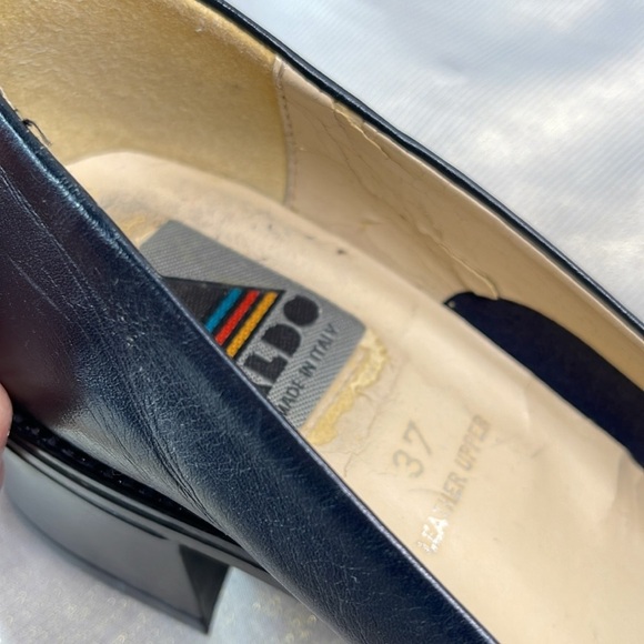 Vintage 90s Aldo Navy Blue Square Toe Block Heel Pumps Leather Italy 37 EU - Picture 9 of 12